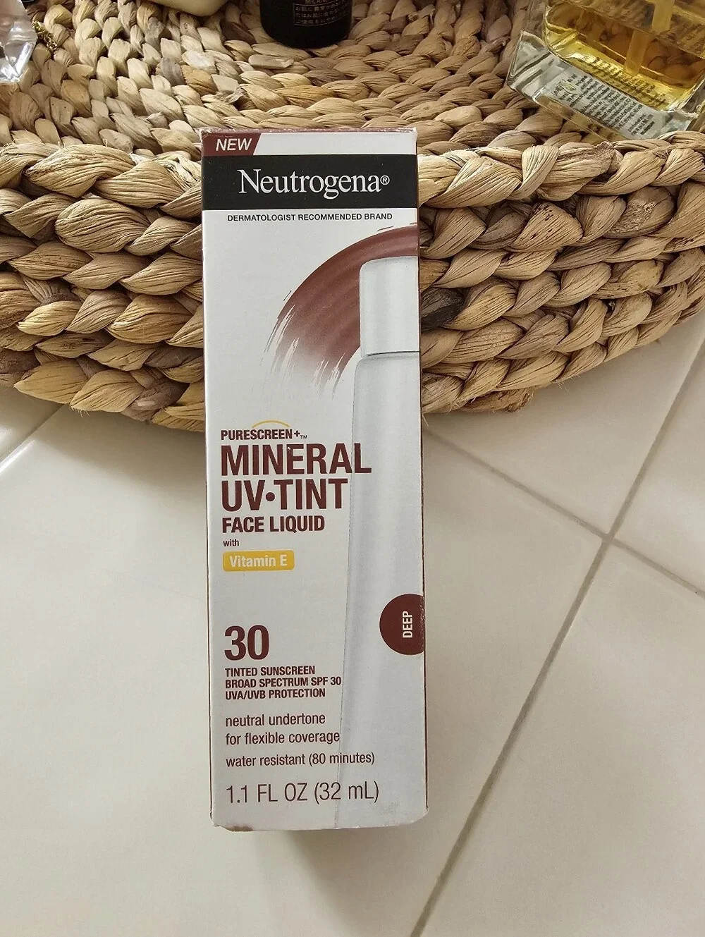Neutrogena Mineral UV Tint Face SPF 30 Mineral Sunscreen. Deep. 1.1 Fl Oz